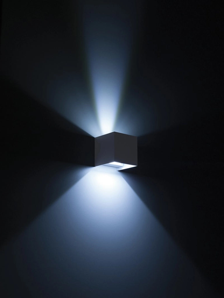 Applique Esterna GES1022 2x5W LED CCT Selezionabile 3000K/4000K/5500K IP65 Marrone - Gealuce