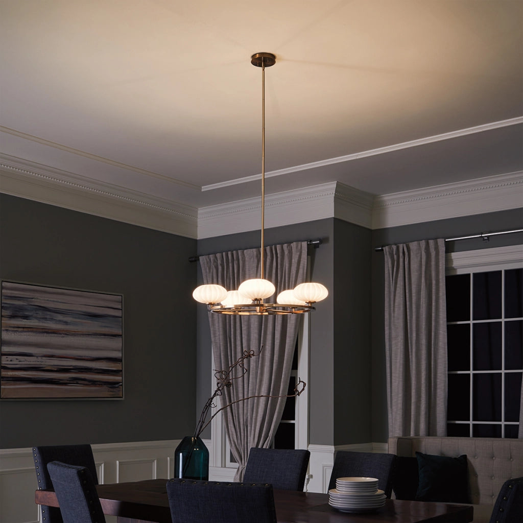 Lampadario Pim oro 5 luci G9 vetro opale Quintiesse