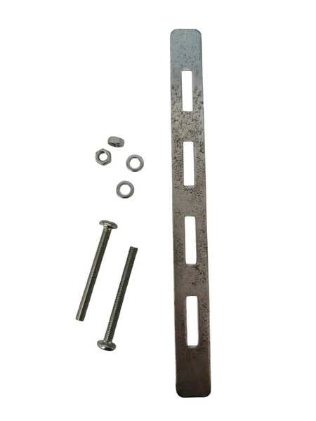 Traversini in acciaio per il fissaggio delle cassette postali (modello Eternity).
