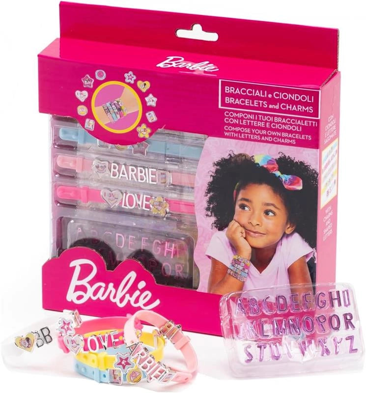 BARBIE - BIJOUX COLLECTION 
CONFEZIONE CON 5 BRACCIALETTI, CIONDOLI E LETTERE