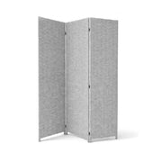 SEPARE' CON TRE PANNELLI IN PLASTICA GRIGIO CON STRUTTURA IN LEGNO MISURE: 180X135CM