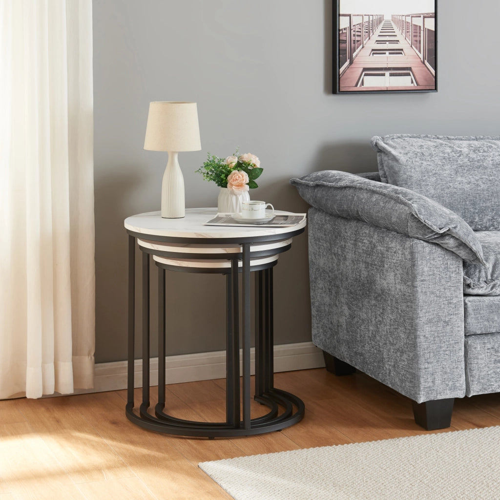 Set Ulricehamn di 3 Tavolini Rotondi Sovrapponibili - Effetto Marmo Bianco [en.casa]