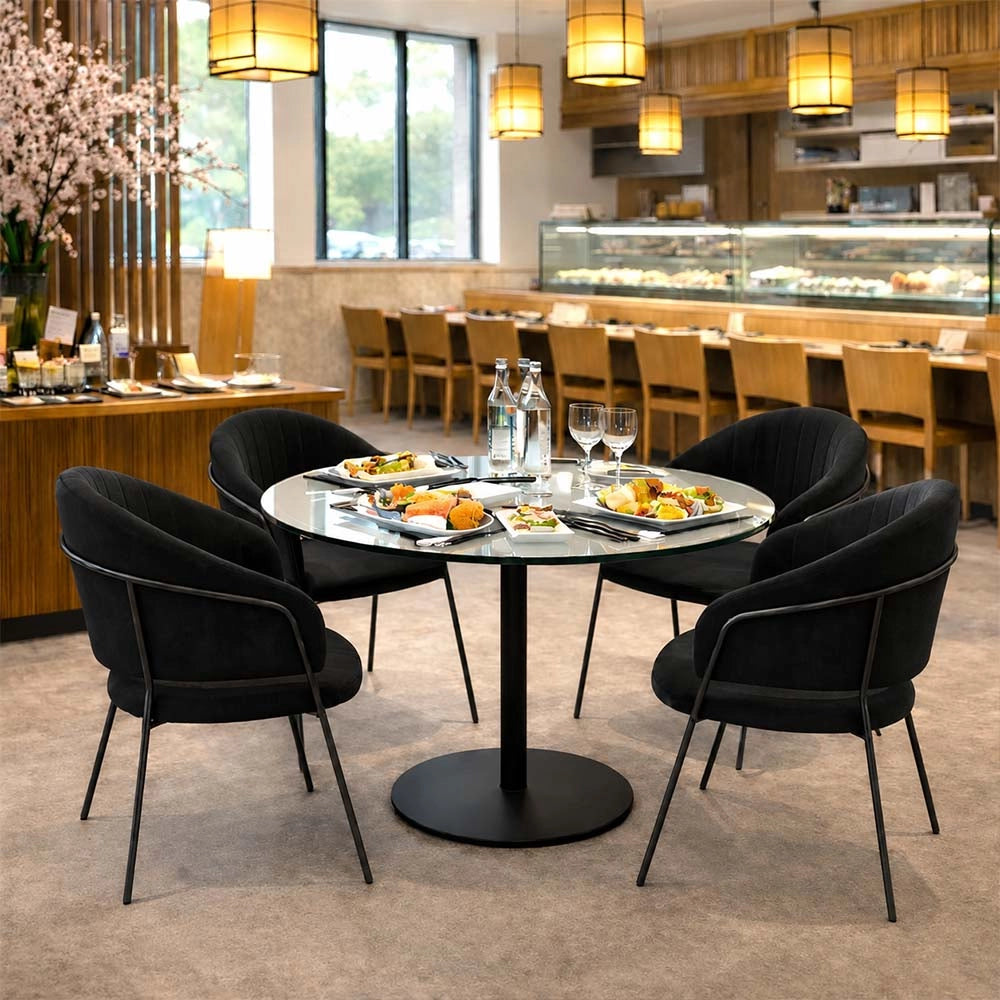 Sedie da sala da pranzo set da 2 Aurelia in velluto nero con gambe nere