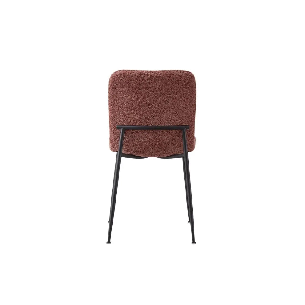 Sedia ALICE – Tessuto bouclé rosa e gambe in metallo nero – Comfort moderno e stile trendy
