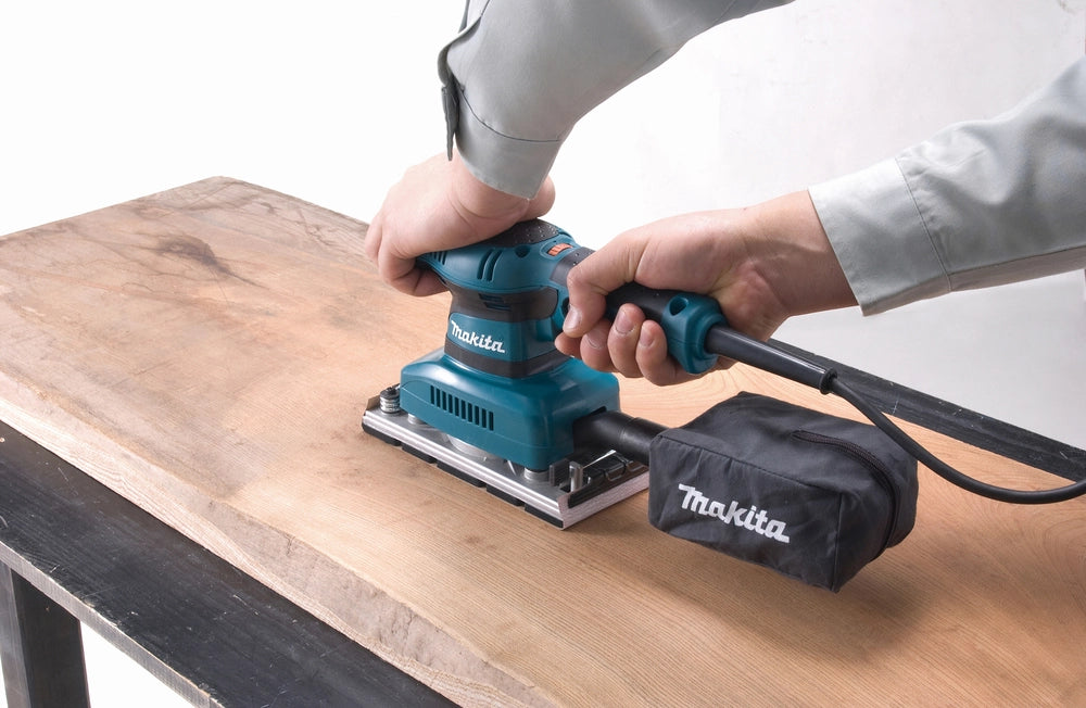 LEVIGATRICE ORBITALE 'BO3711' MAKITA 190 Watt - MAKITA