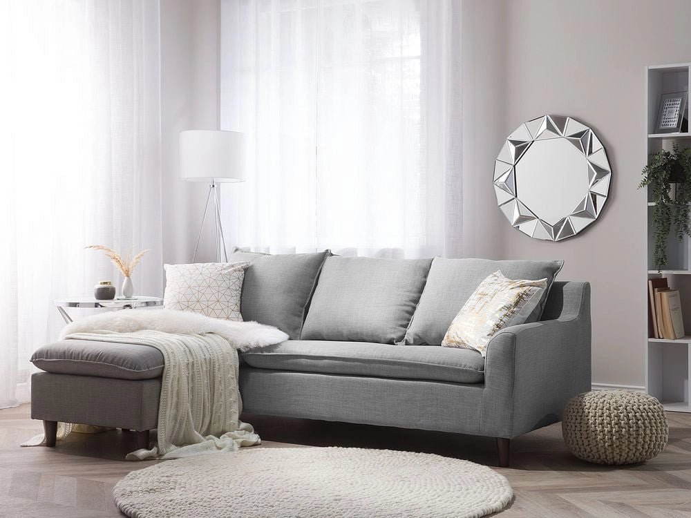Divano ad angolo Rivestimento in tessuto grigio chiaro Gambe in legno scuro Chaise longue a 3 posti a versione sinistra Cuscino schienale