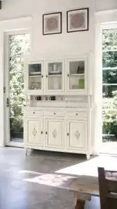 Credenza cristalliera napoletana in legno 3 ante Shabby chicbianco decorato filo verde