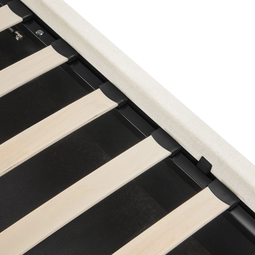 Letto rivestito in tessuto bianco sporco 180 x 200 cm, testiera trapuntata con vano portaoggetti