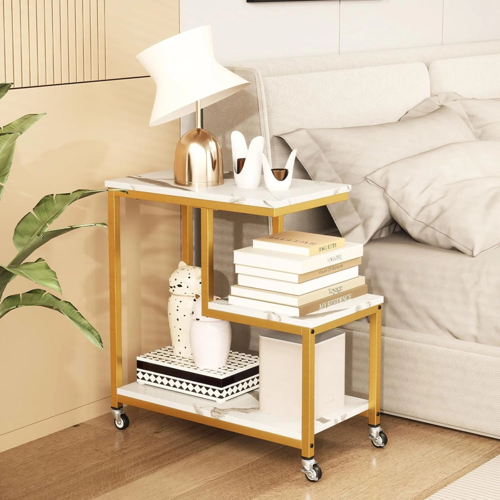 Tavolino a 3 Livelli, Tavolino Laterale a Forma di G con Ruote Bloccabili e Mensole Aperte, Tavolino Moderno da Salotto, Camera da Letto e Studio