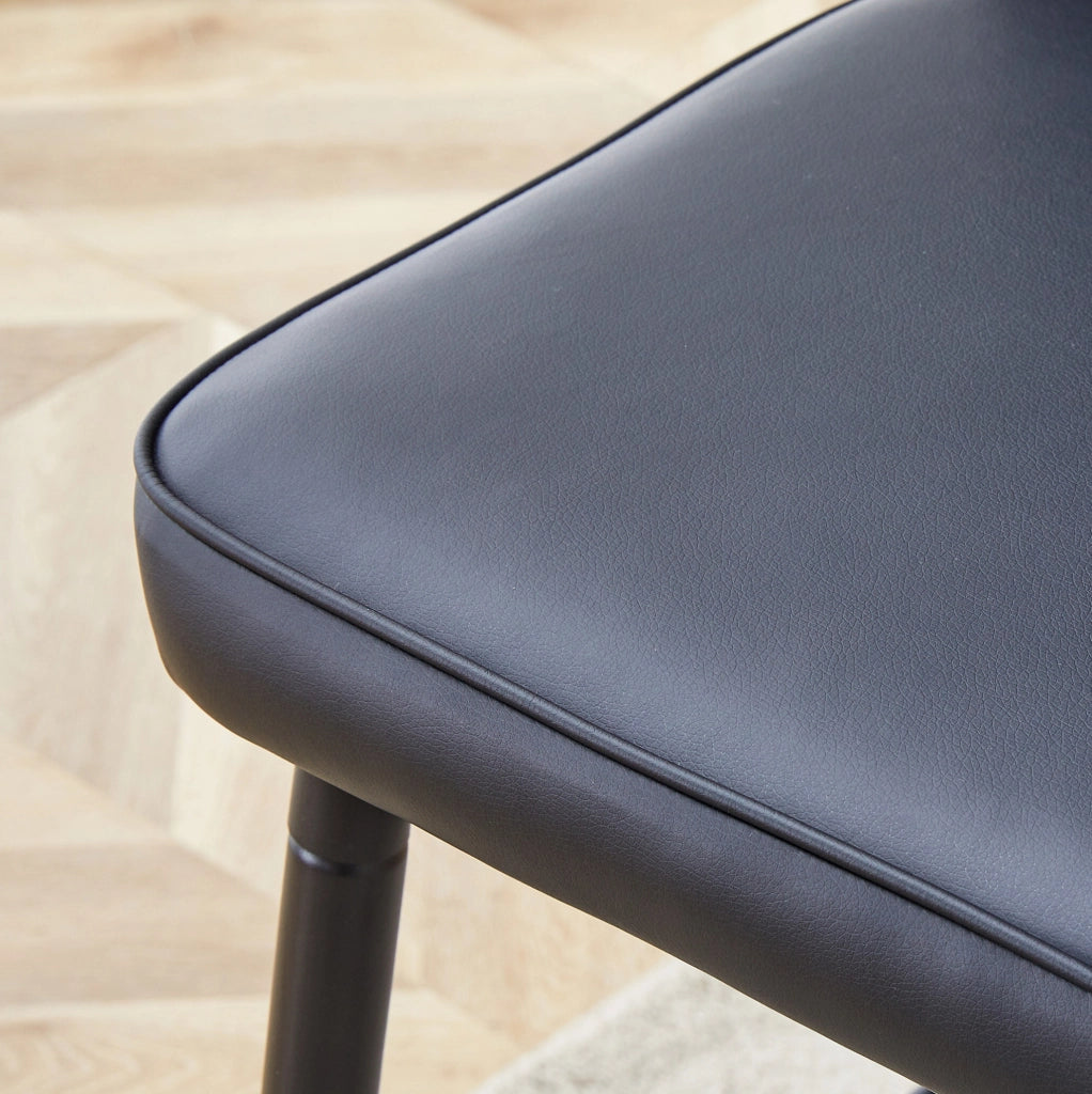 Sgabello da bar nero con schienale ergonomico in PU