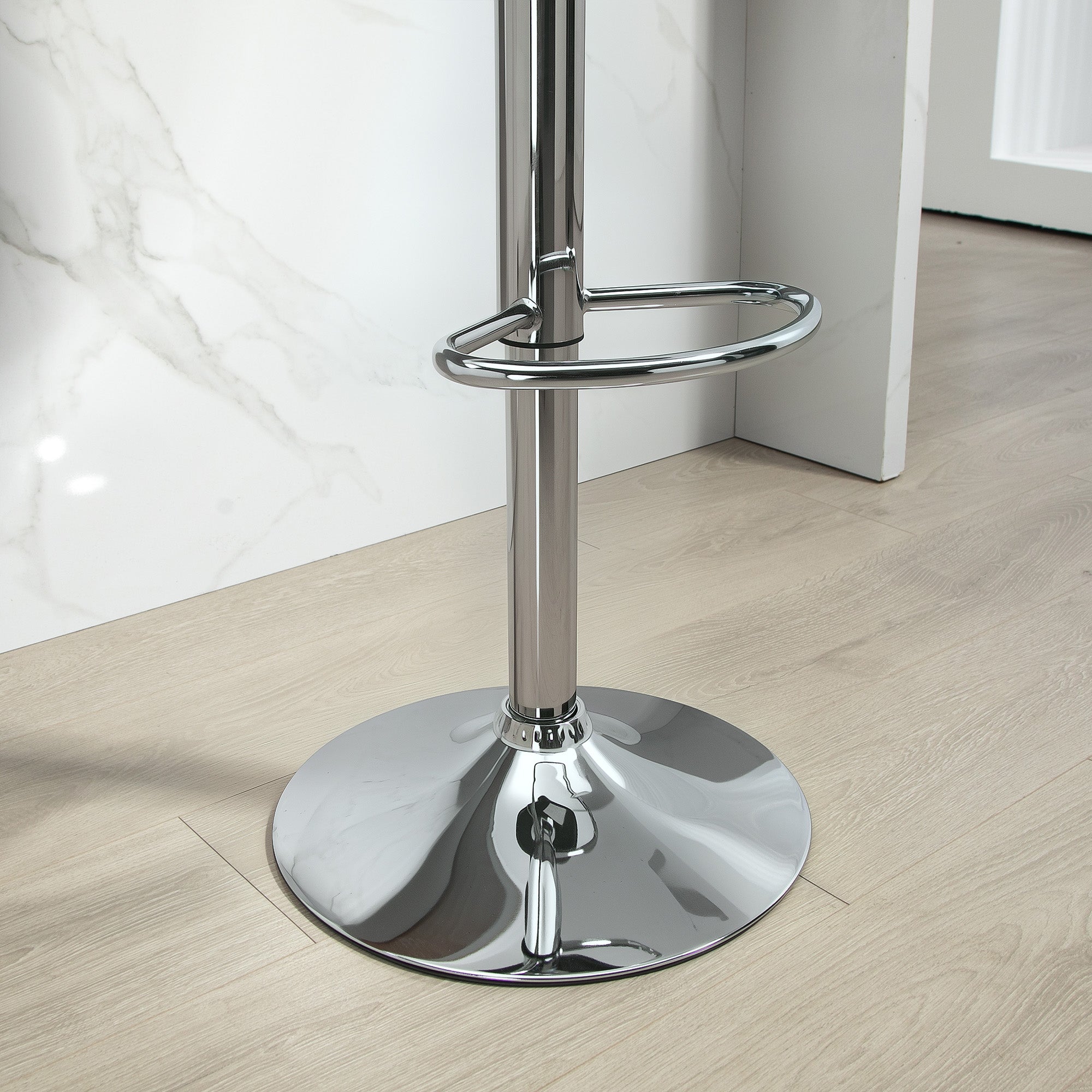 Set 2 Sgabelli da Bar 38x42x82-104 cm con Schienale e Poggiapiedi in PP Pelle PU e Acciaio Nero