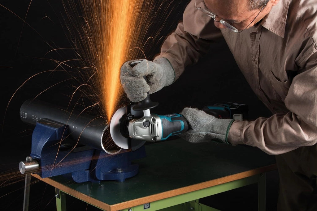 Makita DGA508RTJ Smerigliatrice angolare 125mm + 2 batteria 18V 5Ah Li-ion + valigetta Makpac