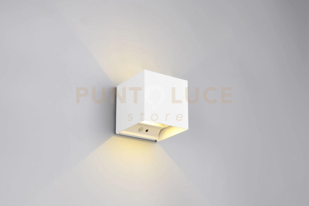 TALENT APPLIQUE LED 1W 100lm, 3000K DA ESTERNO QUADRATA BIANCA RICARICABILE CON DIFFUSORE REGOLABILE E CON BASE MAGNETICA H. 11CM IP44