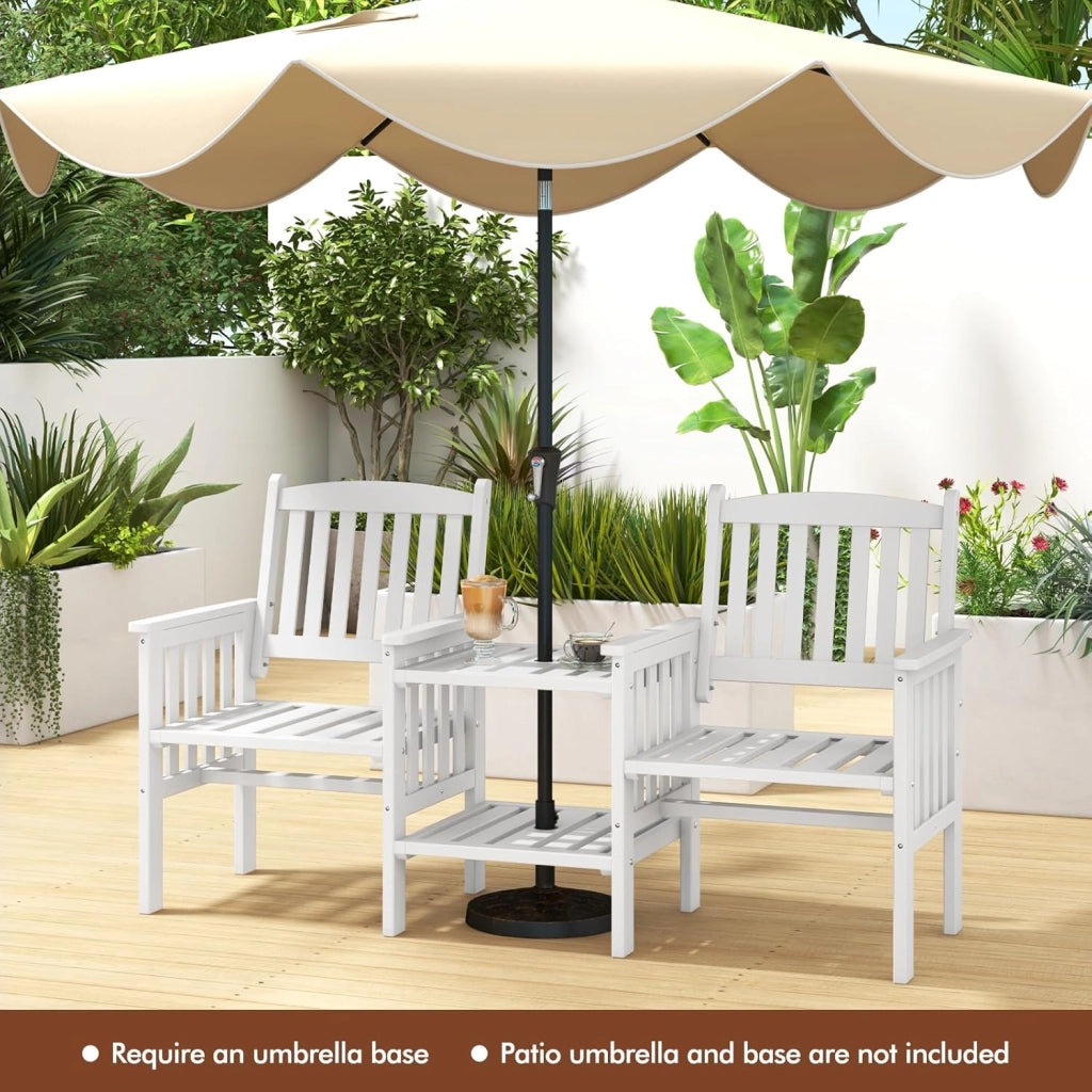 Set Tavolo e Sedie da Giardino con Foro per Ombrellone, Set di Mobili a 2 Posti in Legno Abete, Tavolino a 2 Ripiani, Sedia Portata 150 kg, Tavolino Portata 30+30 kg