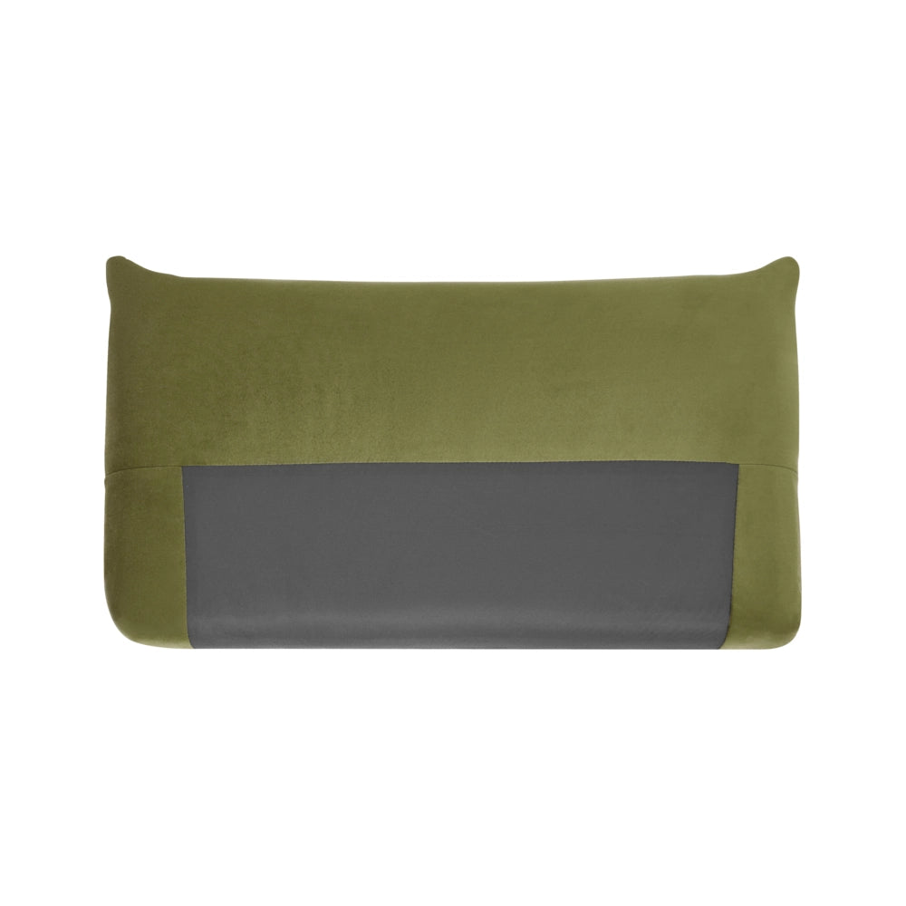 Poltrona in velluto verde con gambe in legno morbido, da salotto con braccioli stile moderno
