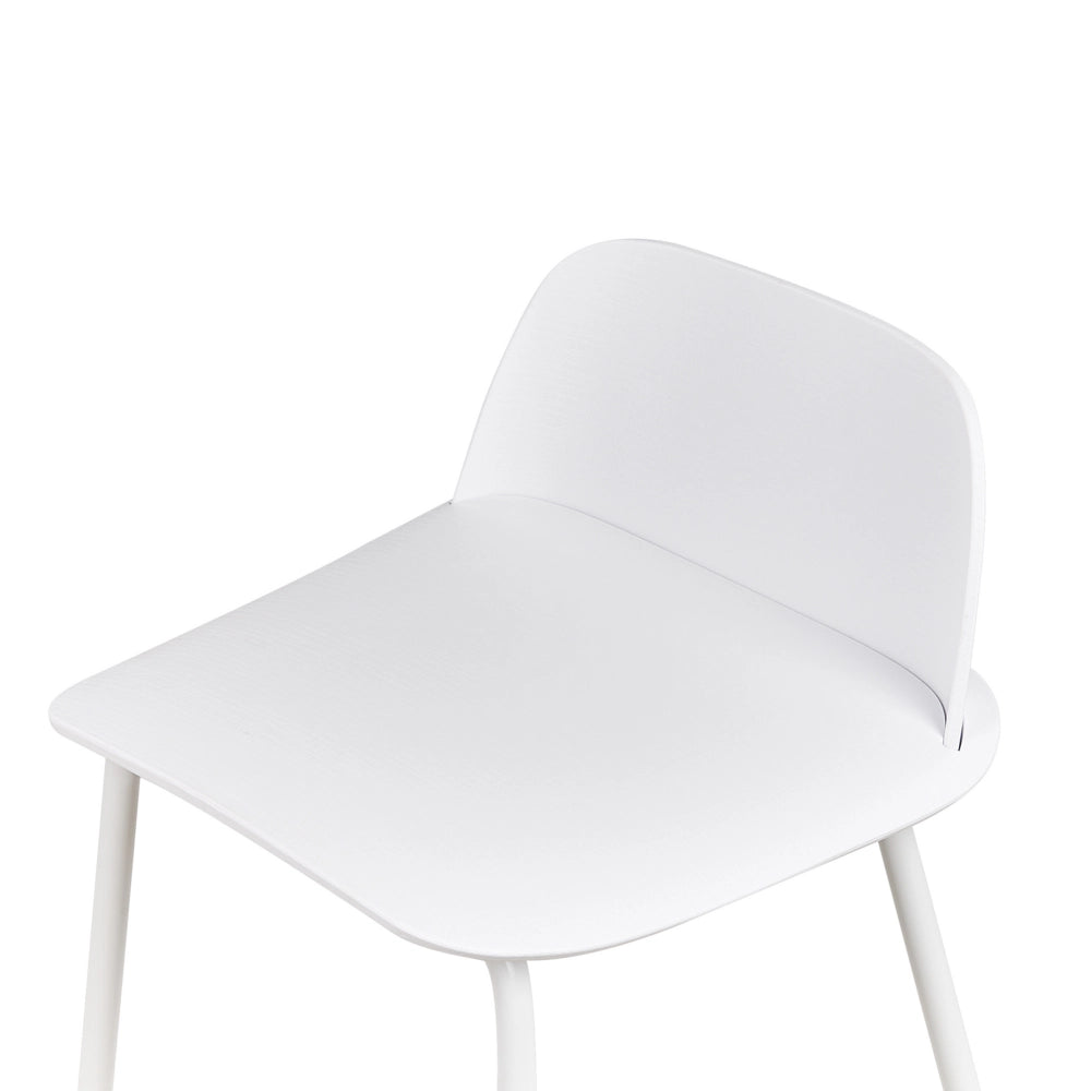 Set di 4 sgabelli da bar moderni in plastica bianca sintetica e gambe in metallo stile moderno contemporaneo