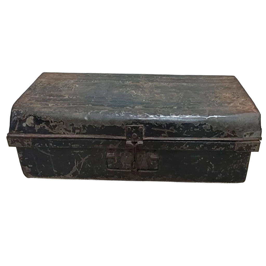 Valigia artigianale in metallo, 67x37x25h cm