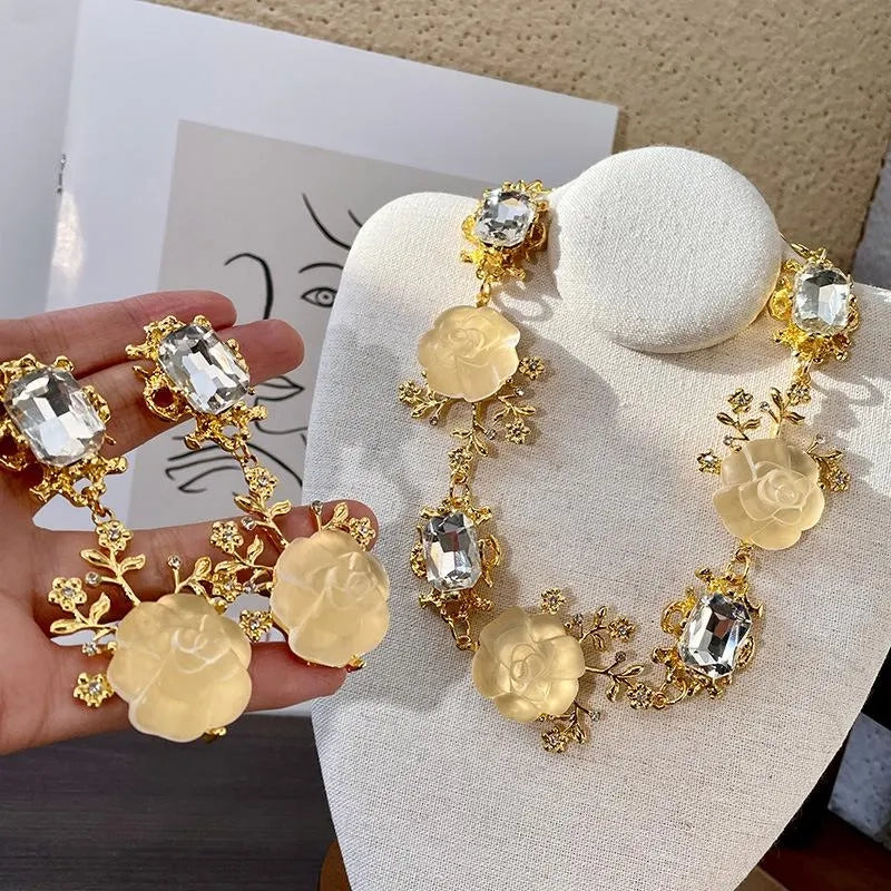 Collana vintage francese con rosa e diamanti, regalo di Natale o compleanno.