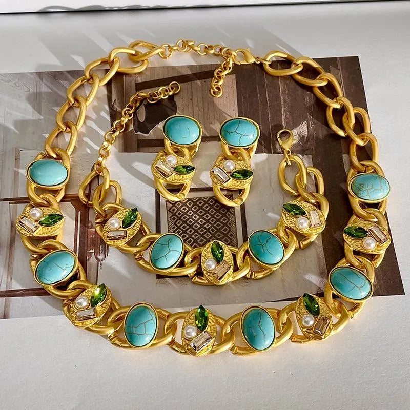 Set di gioielli con perline di cristallo turchese: collana, orecchini e bracciale in stile vintage.