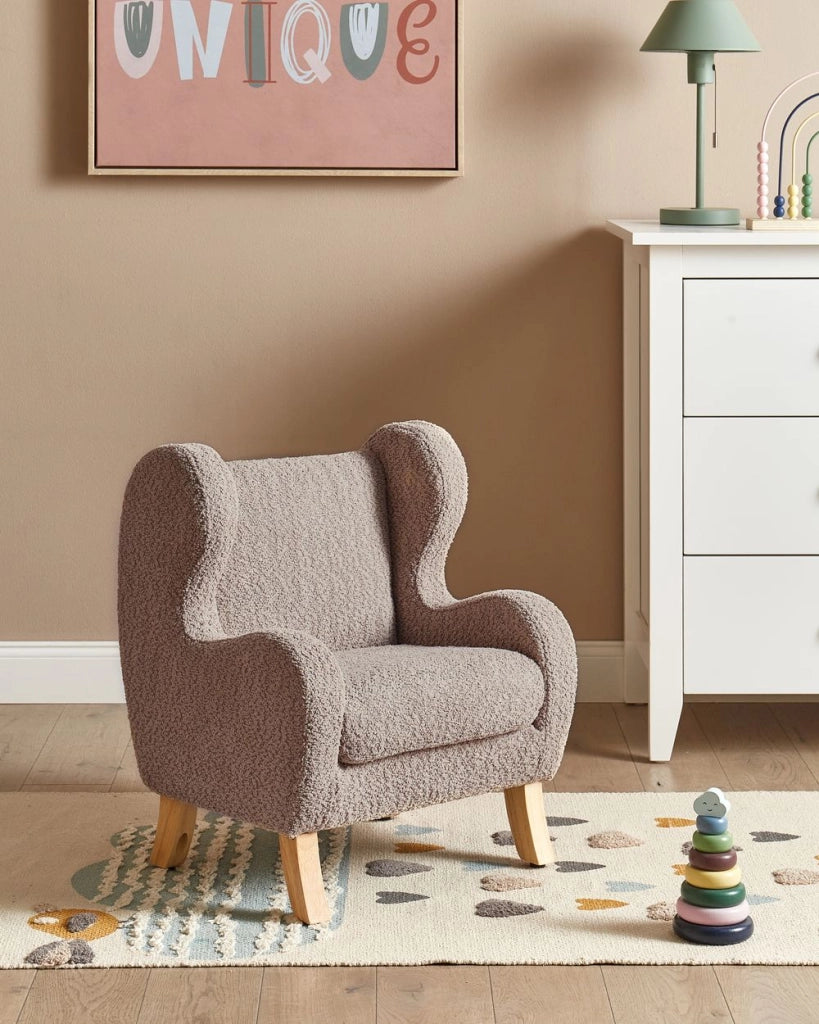 Sedia imbottita in bouclé tortora con braccioli Sedile per bambini Design moderno