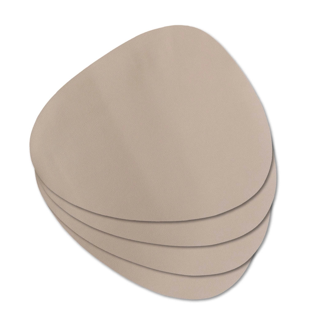Set di 4 Tovagliette Americane in Similpelle – Eleganti, Antimacchia, Antiscivolo, Impermeabili, Termoresistenti e Lavabili – Utilizzabili da Entrambi i Lati, Ideali per Tavolo da Pranzo o Cucina Tortora