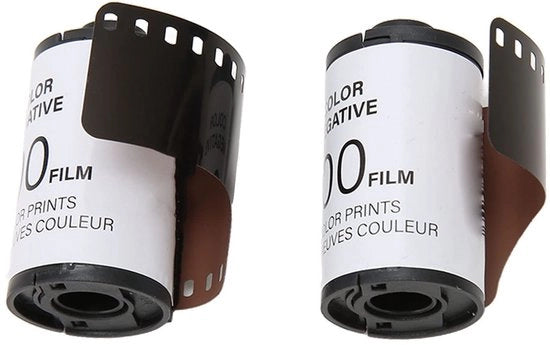 Film a Colori Alta Saturazione - 35mm - ISO 200 - 2 Rulli - Alta Definizione - Piccola Grana - Adatta per Fotografie di Profilo - Pellicola Negativa