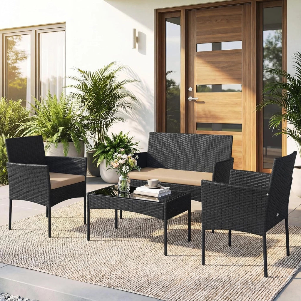 Set Salotto da Giardino 4 Pezzi, Divanetto da Esterno in Rattan PE con 2 Poltrone e Tavolino con Piano in Vetro Temperato, Cuscini Imbottiti e Telaio Metallo per Terrazzo e Balcone (Giallo)