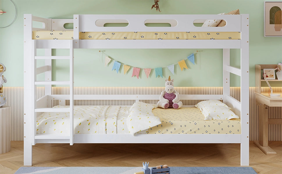 Letto a castello di 90x200 cm con sponda a scaletta in legno bianco