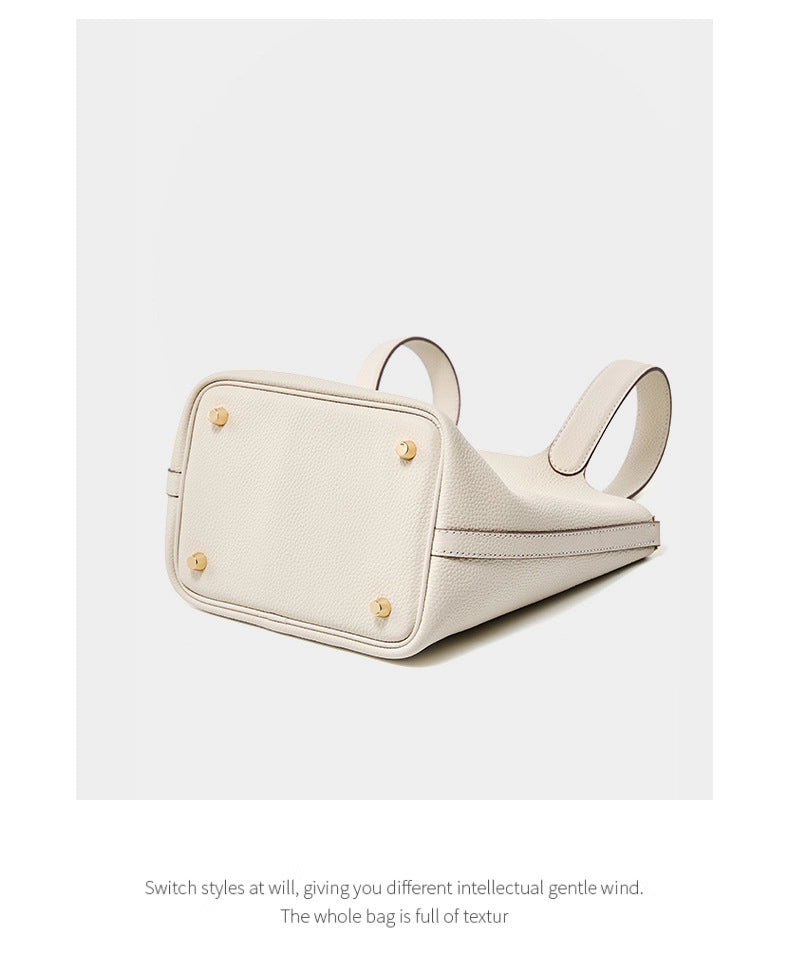 Borsa a mano da donna in vera pelle, a tracolla, modello tote bag, colore bianco.
