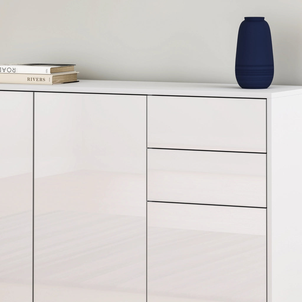Credenza Paarl Comò con 3 Ante e 2 Cassetti 74x117x36 cm - Bianco Lucido [en.casa]
