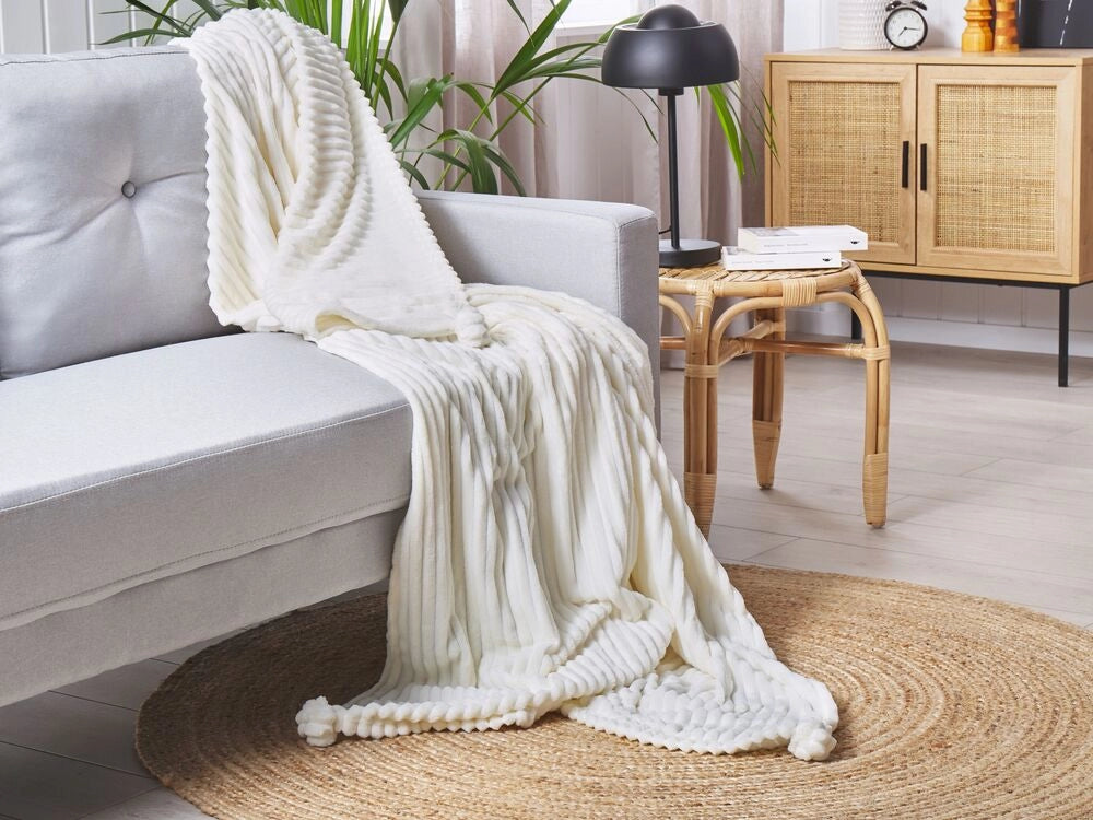Morbido Plaid con Finitura a Coste e Bordi con nappe 150 x 200 cm Bianco