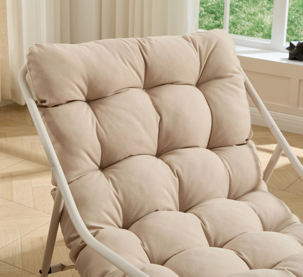 Sedia a dondolo da esterno in acciaio beige con cuscino spesso; portata 130 kg