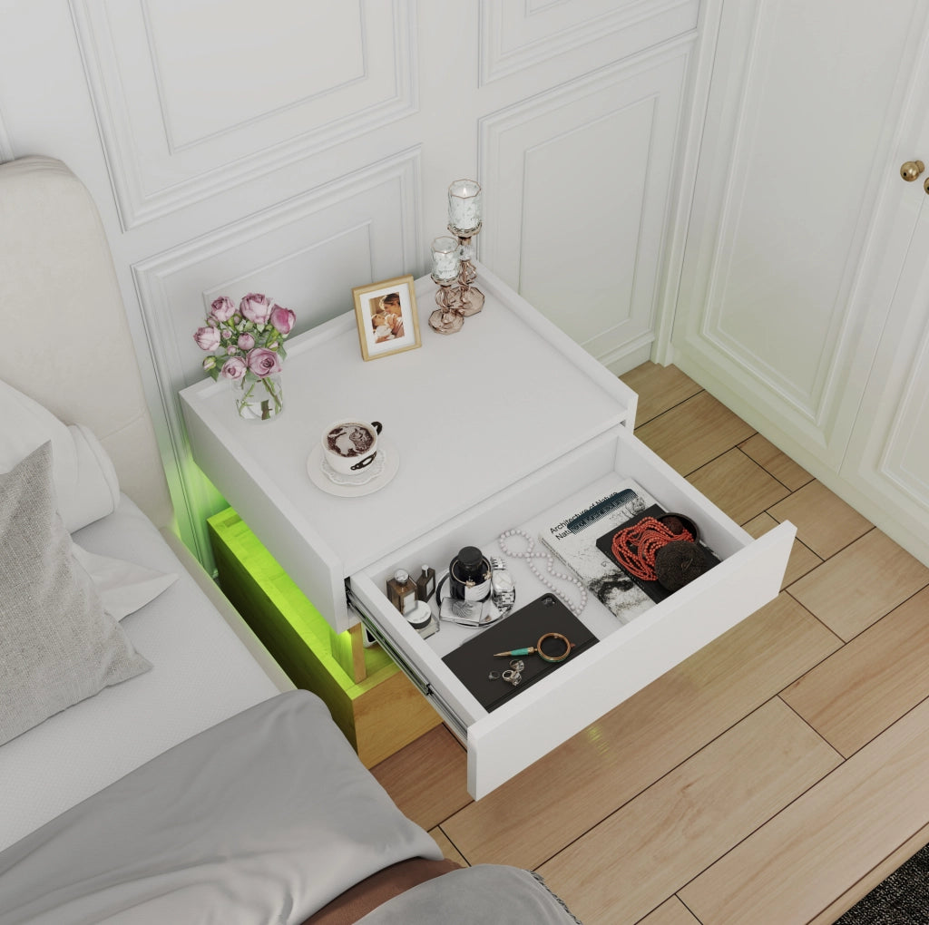 Comodino moderno con 2 cassetti; ricarica wireless e LED; 50x40x50 cm; bianco e naturale