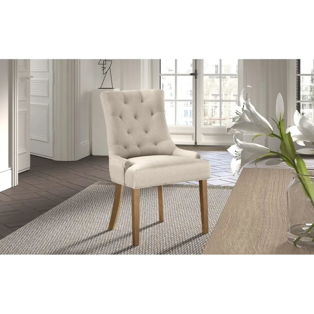 Sedia ROYA – Tessuto sabbia – Piedi in legno – H93 x L56 x P60 cm