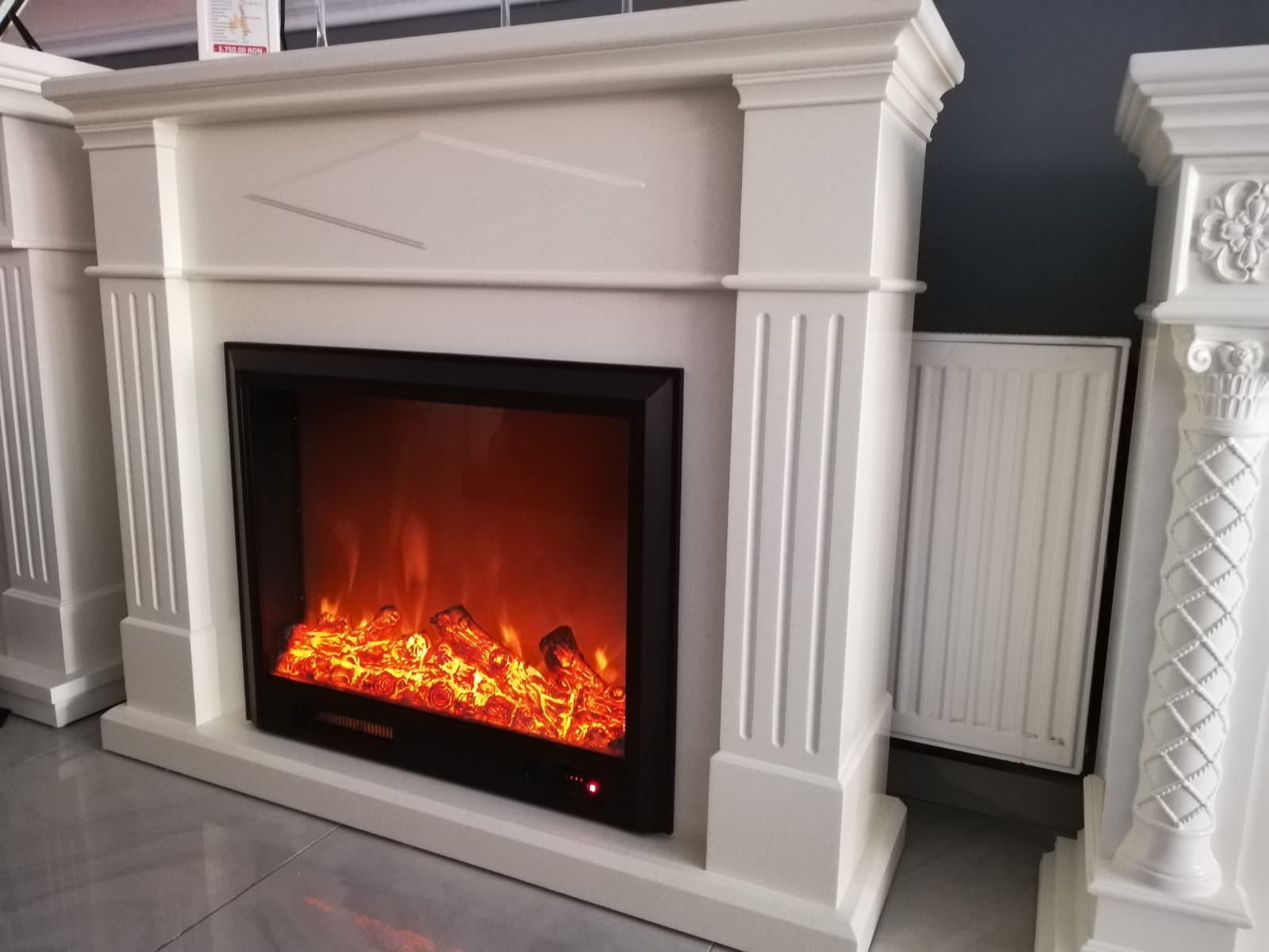 Camino Elettrico da Pavimento 110x130x33 cm Effetto Fiamma 1500W Atena Panna