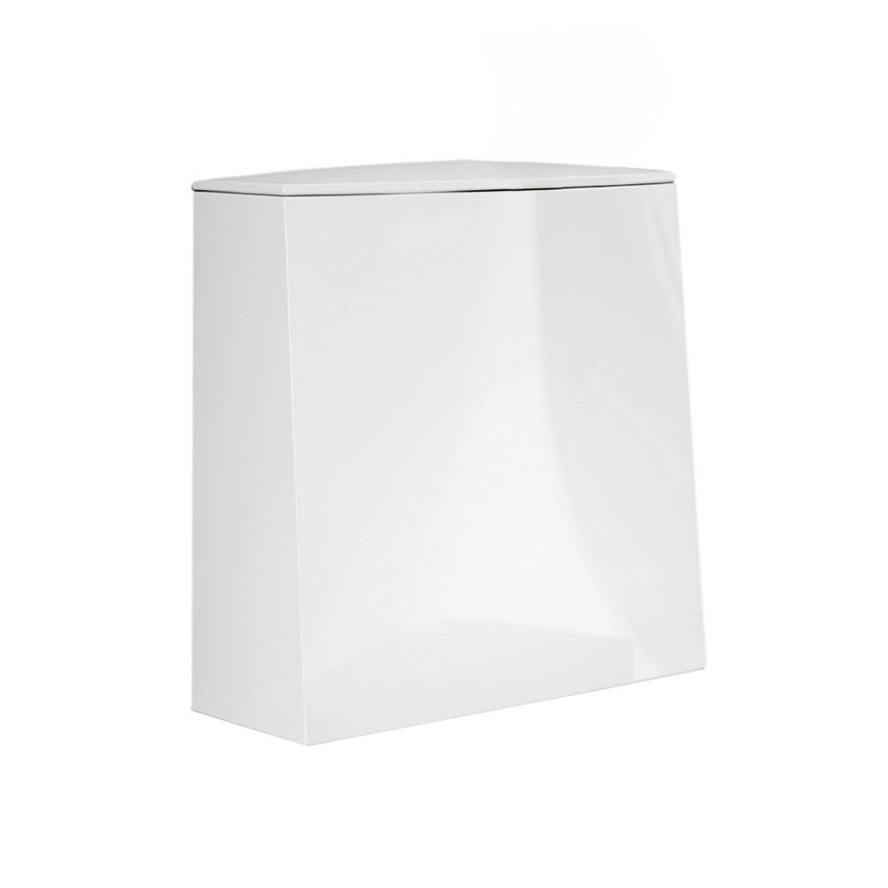 WC monoblocco filomuro in ceramica con sedile e cassetta con sensore Rak Des