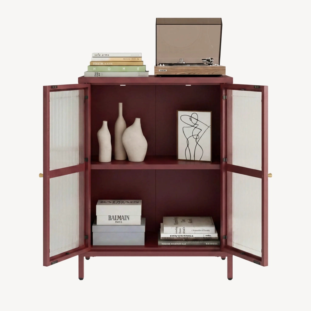 Credenza Säkylä Comò con Ante in Vetro Scanalato 84x64x35 cm Rosso Vino [en.casa]