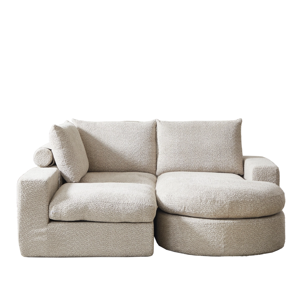 Divano modulare con chaise longue beige in ciniglia; 4 moduli e 3 cuscini