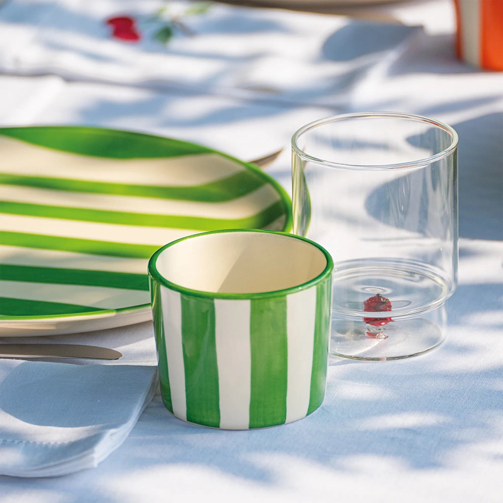 Set 2 Piatti Piani Righe Artigianali Diametro 28 cm Made in Italy Design Elegante e Moderno Colore Verde per Servizio Tavola di Alta Qualità