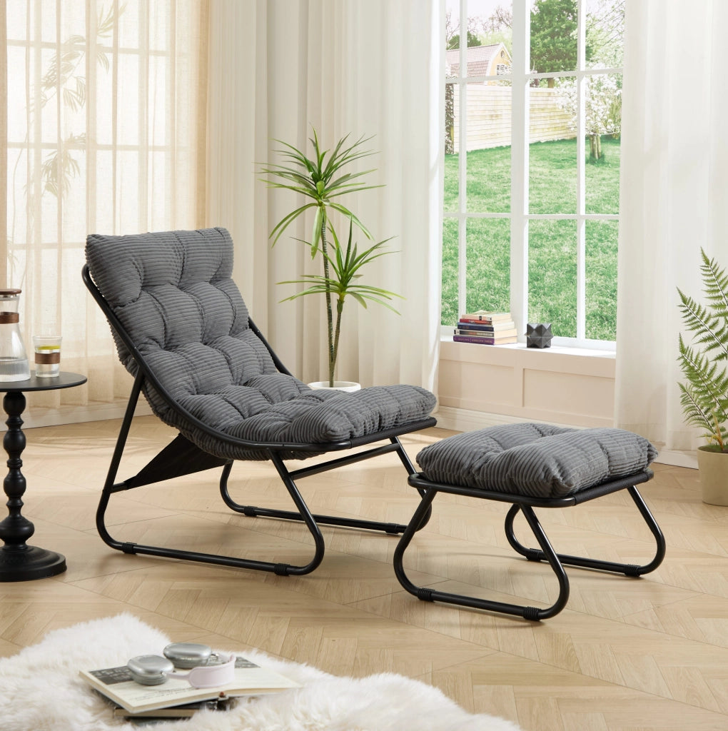 Poltrona lounge da esterno con pouf in acciaio; cuscino grigio
