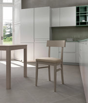 Sedia Monaco Tortora - Sedia in Legno di Faggio Laccato con Seduta in Similpelle Imbottita - Design Contemporaneo Elegante - Stones