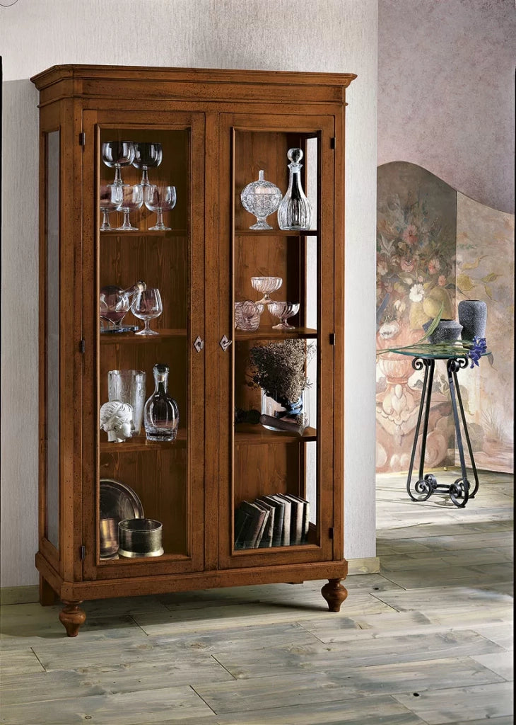 Vetrina classica in legno massello 2 porte tinta noce l.102 p.42 h.191 - Mobili 2G
