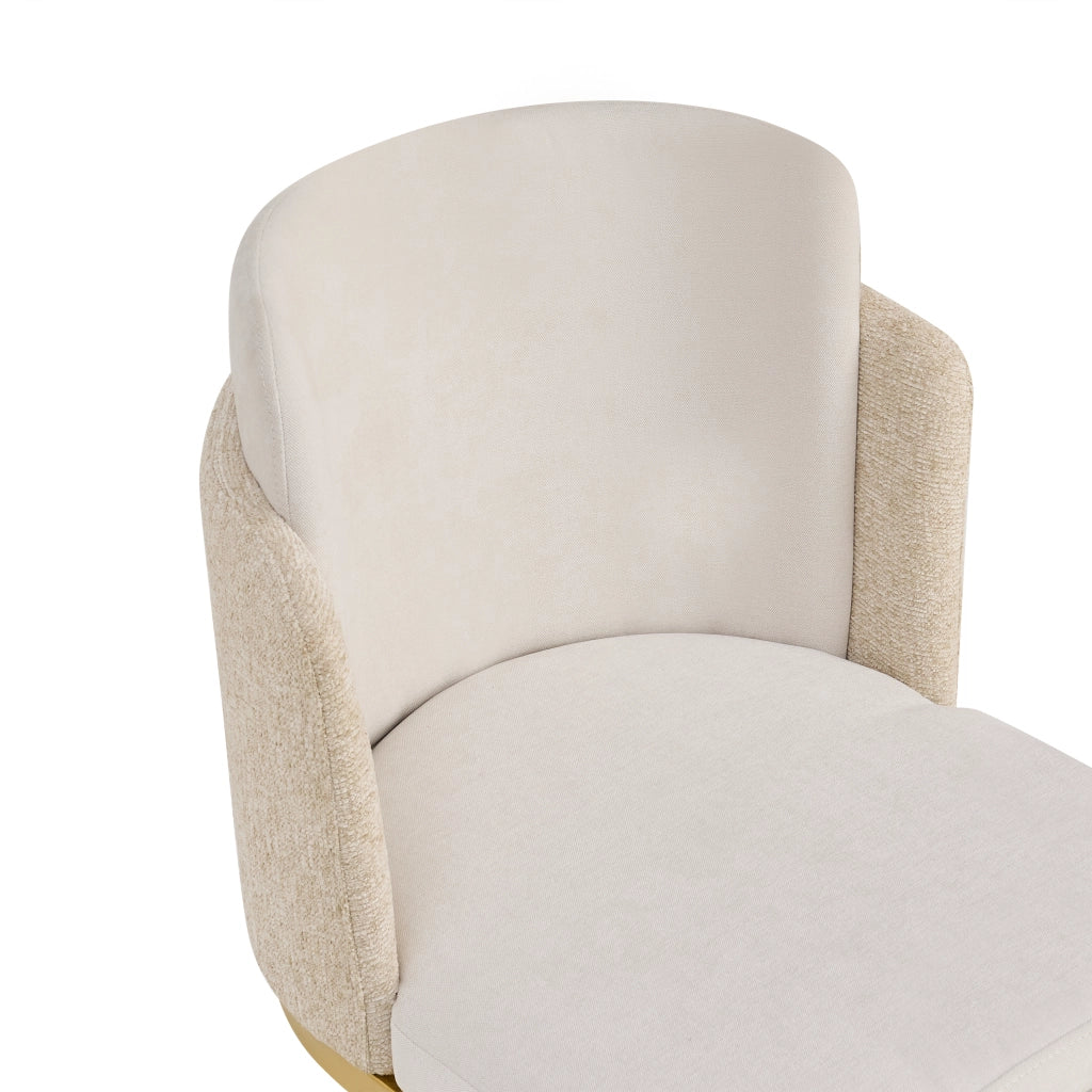 Set di 2 sedie da pranzo in Chenille beige con gambe in metallo dorato, schienale doppio, design moderno