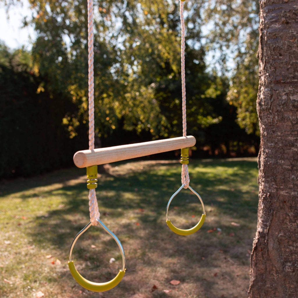 Trapezio in legno con anelli metallici per il cavalletto, verde