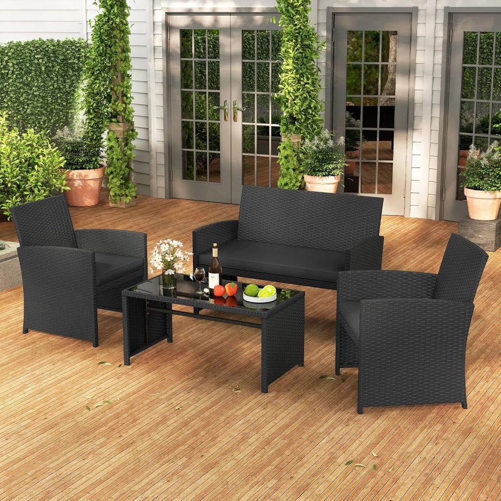 Set di salotto da giardino esterno in rattan PE 4 pezzi, divano a 2 posti, 2 poltrone, tavolino da salotto con piano in vetro, per 4 persone, mobili da giardino per terrazza, patio, nero