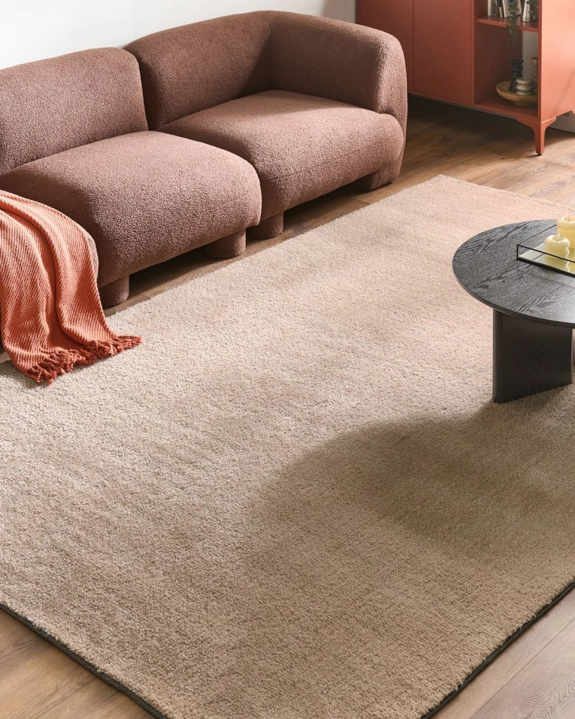 Tappeto Shaggy beige sabbia 200 x 300 cm Tappeto rettangolare moderno a pelo lungo tuftato a macchina