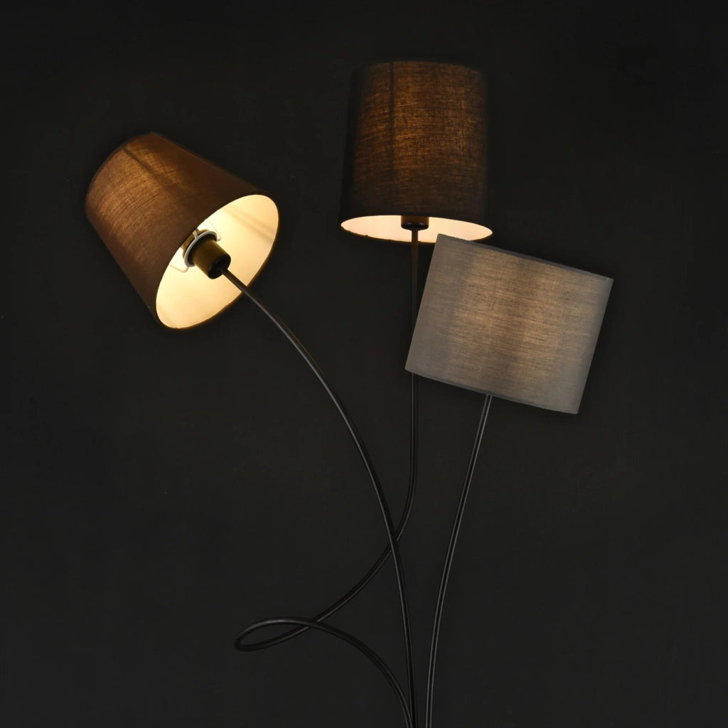 Lampada da terra con 3 attacchi in metallo e tessuto altezza 146 cm 3 paralumi marrone nero e grigio struttura nera 03_0002452