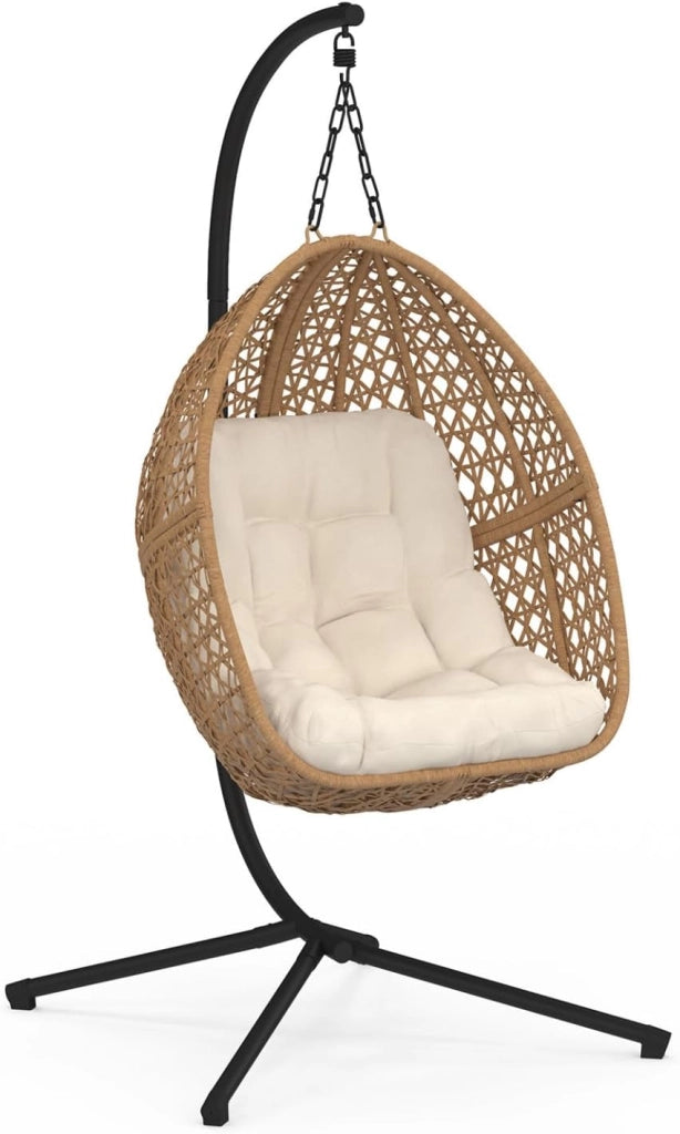 Poltrona Moon Traforata in Rattan con Cuscino Ecrù