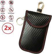 Sistema di accesso chiaveless per auto con doppia imbottitura / Faraday per protezione RFID / 2 pezzi - Hoes autosleutel in carbonlook con RFID keyless entry e keyless go.