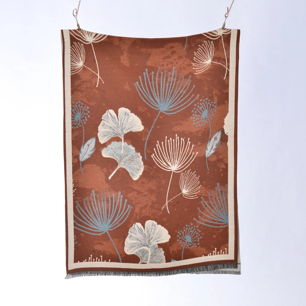 Sciarpa/stola invernale in morbido cashmere con nappe double-face.